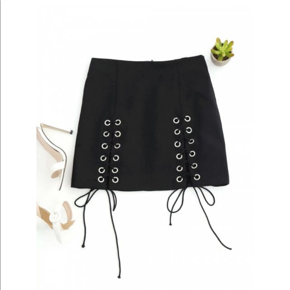 Black Zaful Tie Up Skirt